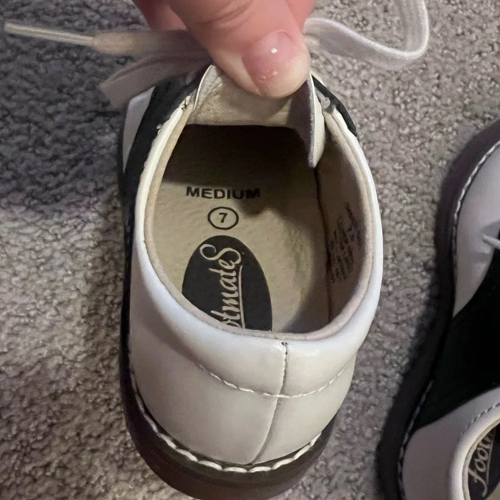 Footmates toddler Oxford shoes, white and navy, Size 7 - Picture 6 of 8